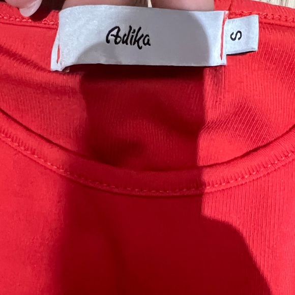 Adika Super Cropped Long Sleeve - Picture 3 of 3